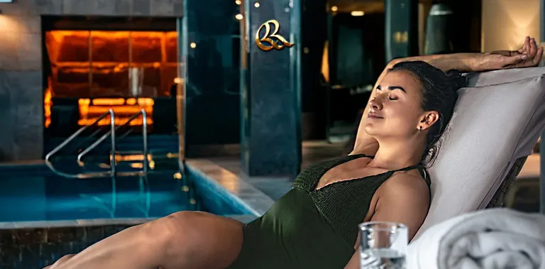 Два SPA с банями и бассейнами